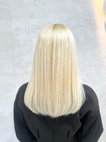 イル(iLu.)&nbsp;ホワイトブロンド/抜きっぱなしブリーチ/ハイトーンブロンド