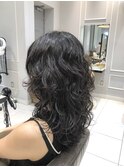 柔らかく動くレイヤーパーマヘアスタイル　(銀座)