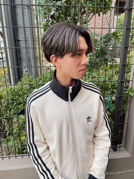 キング 高槻(K!ng) 縮毛矯正髪質改善ハイライトレイヤーカット高槻美容室エクステ