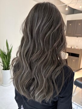 ヘアーサロングランデ(HAIR SALON GRANDE) ハイライトカラーミルクティーベージュレイヤーカット
