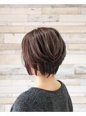 ショートボブ