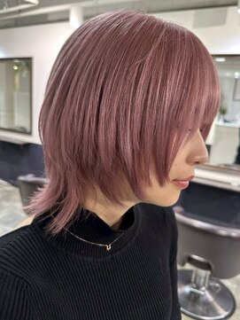 イリ 梅田(ili) ハイライトカラーミルクティーベージュレイヤーカット