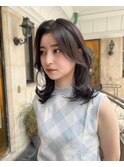 ミディアムレイヤーカット小顔前髪ワンカールグレージュ
