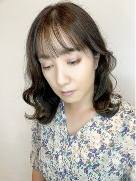 ナナバイロッカ(nana by rocca) 甘さと揺らめきで魅せる、アンニュイウェーブミディアム