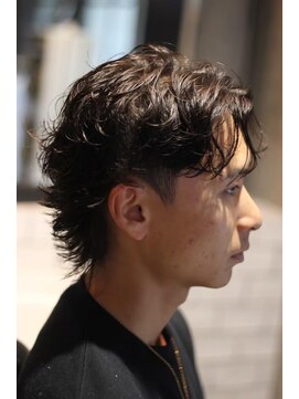 キングスマントーキョー 多摩センター2nd(KINGSMAN TOKYO) センター分けパーマスタイル