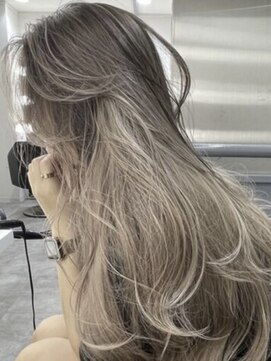 ラキング ギンザ トウキョウ(LAKING GINZA) 黒髪カタログ/クラゲヘアー/オリーブグレー/銀座駅