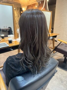 ウル 二子玉川(uru) 透明感グレージュカラー