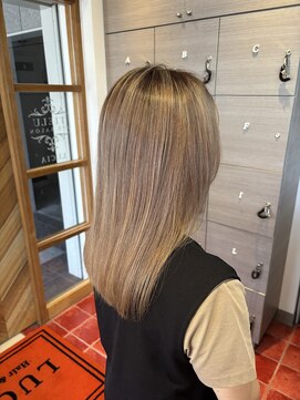 ルシア(LUCIA) ハイライトカラー