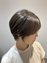 イルダバイグラッシー センター北(iluda by glassi)&nbsp;大人 美シルエットショート & 透明感オリーブカラー［伊左治］
