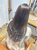 アーブルポンテ(ARBRE ponte) ハイライトデザインカラースカイアッシュレイヤーカット