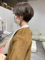 ジーニー 横浜(giinii)&nbsp;【giinii_渋谷】大人美人_ミアショート_ハイライトカラー