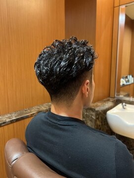 ヘアモード キクチ 銀座店 ビジネスパーマスタイル