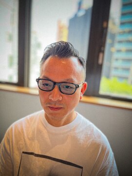 リバレッジ 広尾(Leverage) 海外大人七三フェード