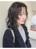 おおきめカールのパーマスタイル