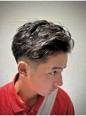 七三分け長め