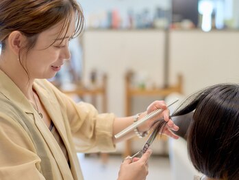 オーブ(AUBE)の写真/経験豊富なスタイリストの再現性の高い丁寧なカットが好評！自宅でもサロン帰りの仕上がりを再現します☆