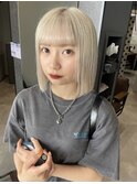 ホワイトベージュ
