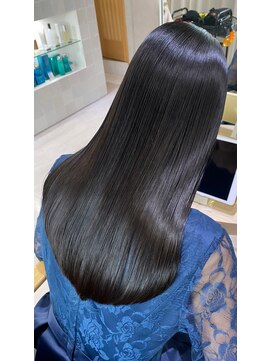 ジーナ 福岡天神(Zina) Deep Silver × Premium髪質改善トリートメント