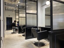 メンズココ 清澄白河店(MENS COCO)の雰囲気（気兼ねなく相談しやすい半個室空間[清澄/メンズ/メンズパーマ]）