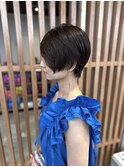 白髪ぼかしハイライトで上品なハンサムショートスタイル　五十嵐