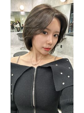 シティ(CITY) ツヤ髪レイヤーボブ×グレージュカラー【CHICA】