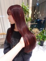 ガリカ 横浜(Gallica) ブリーチなしカラーワインレッド×ロングストレート