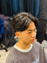 マジック(magic)&nbsp;韓国風センターパート × 毛流れニュアンスパーマ