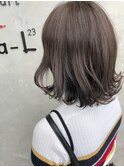 グレージュにインナーカラーでブルーを*