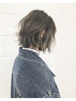 ネフ(NeF)&nbsp;カーキベージュのレイヤーボブ☆