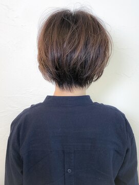 ウィロー(WILLOW) 【WILLOW京橋】パーマで作るふんわりしたショートボブ(井下貴史)