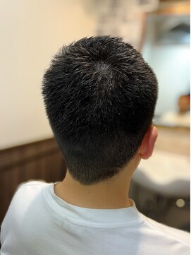 ミリオンバックス 上野(Million Bucks) ベリーショート<理容室>[メンズ/シェービング/床屋/上野]