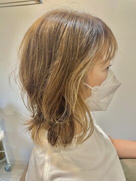 アイリス(Iris) インナーカラーとフレーミングカラーでお洒落上級者ヘア