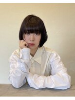 ブラック(BLUCK)&nbsp;ワイドバング×マッシュショートボブ