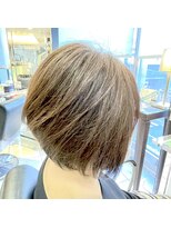 トレボー 聖蹟桜ヶ丘店&nbsp;前下がりショートボブ