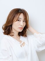 ウミネコ美容室 センター北hanare店(Umineko美容室) 柔らかレイヤーミディ