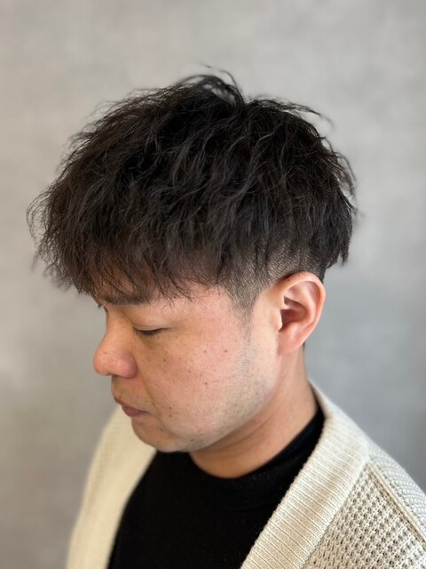 メンズスパイラルパーマツイストパーマフェード短髪【新大阪】