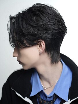 リップス 立川(LIPPS) センターパートウルフヘアフェザーパーマ毛流れニュアンスメンズ