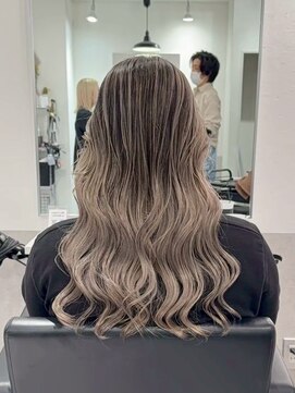 シエラ 南船場(CIERA.) 美髪ワイドバングイメチェングレージュ ミルクティーベージュ