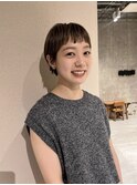 オン眉丸みショート