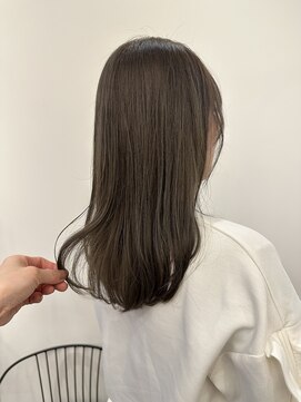 リリアーナ(LILIANA) 池袋 イルミナカラー 透明感 髪質改善 アッシュオリーブ♪