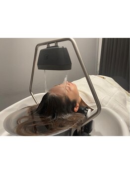 髪のハリ・コシUP！セラピストによる極上ヘッドスパで髪も心も癒される…☆頭浸浴スパもございます◎