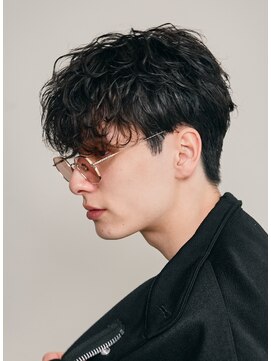 レタッチ バイ フィフス 天神大名(RETOUCH by fifth) 福岡天神ゆるめシャドウパーマメンズマッシュウルフカット緩め