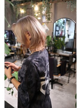 シキ(SHIKI) white beige