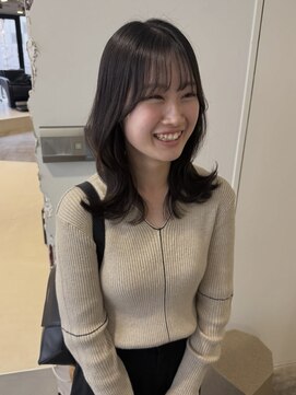 エイチ(811) フェイスフレーミングルーツカラー天使の羽バングネオウルフボブ