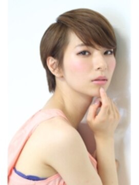 ハレ 中目黒(hale) ストレートショートスタイル.