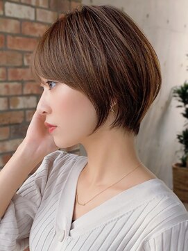 ザシー オモテサンドウ(The C) 30代40代50代◎大人ナチュラルレイヤーショートボブ 表参道 橋本