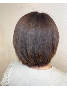 ヘアーアンドメイク ドレス(DRESS) 白髪ぼかしハイライト