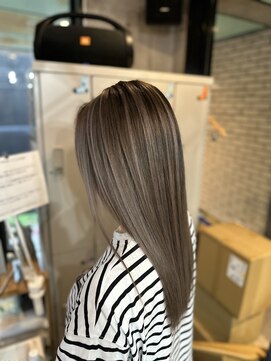 ラフ(LAFF) #ショコラアッシュ#ヘルシースタイル#ふんわりカール