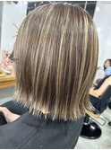 切りっぱなし外ハネ×ハイライト