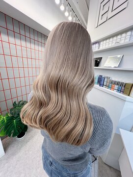 ペレ 渋谷(PELE) 切りっぱなしボブ/エアリーロング/美髪/ピンクブラウン/渋谷